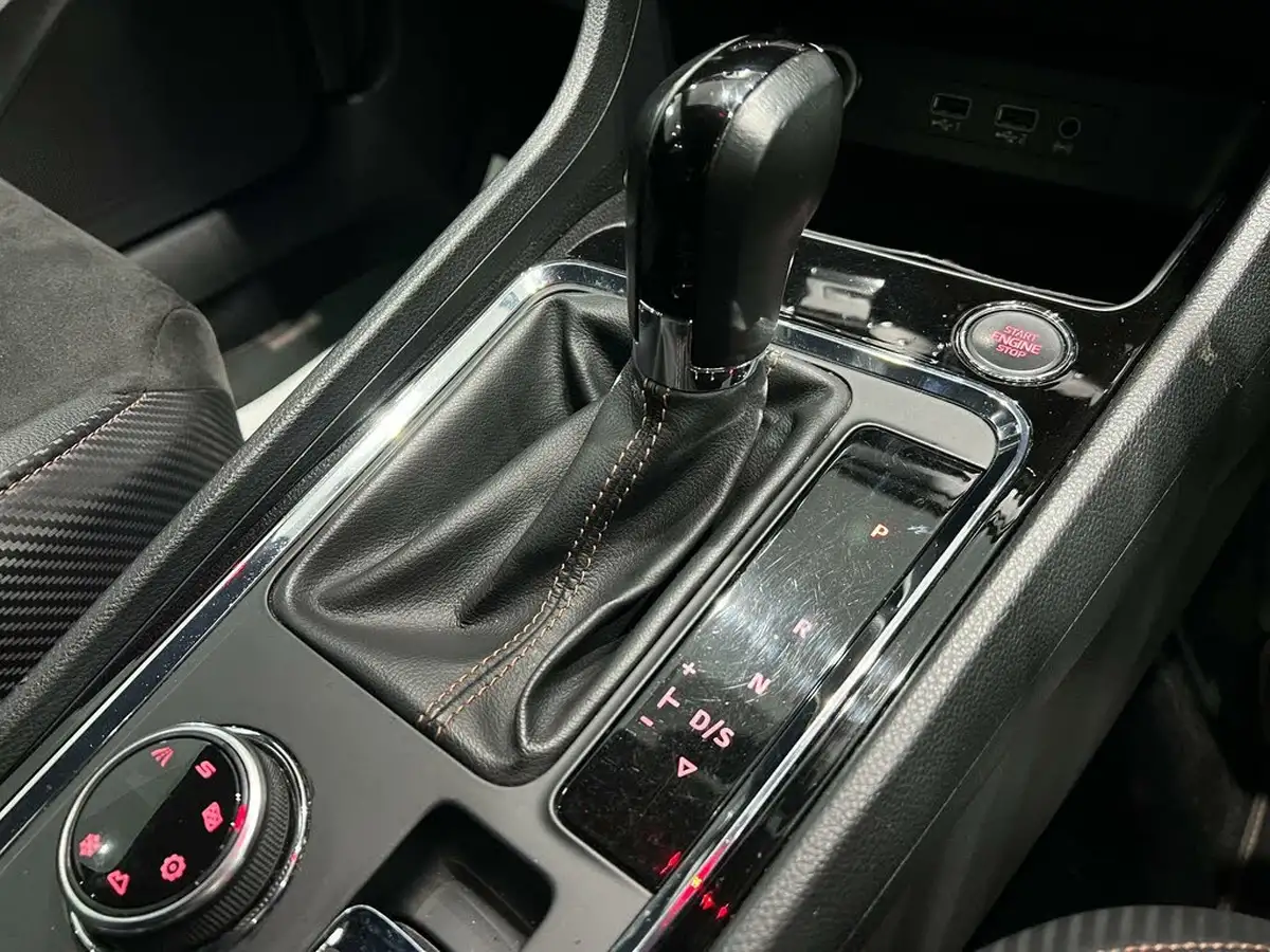 2019-seat-cupra-ateca-20-tsi-big-21