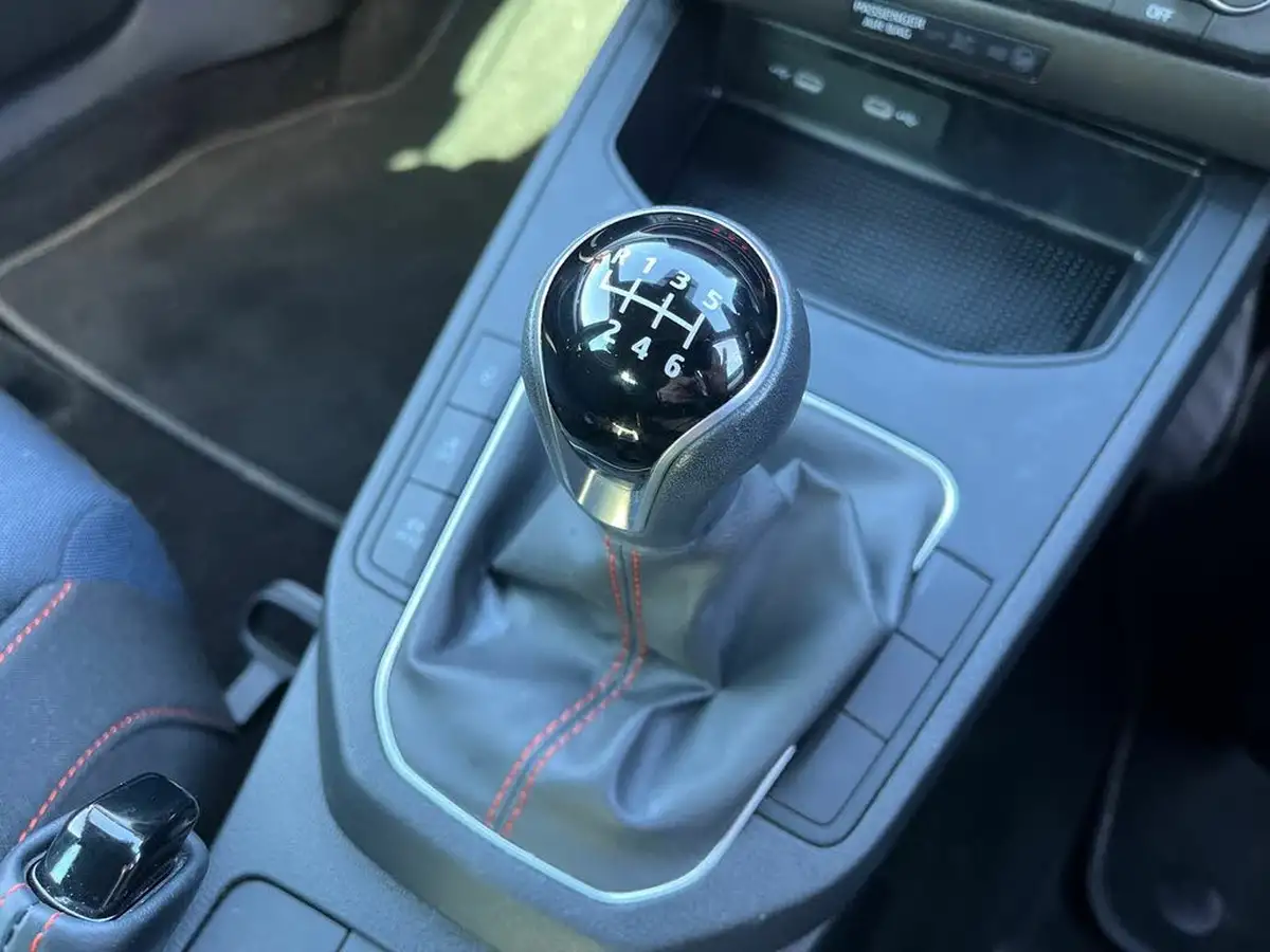 2023-seat-ibiza-10-tsi-fr-110ps-big-23