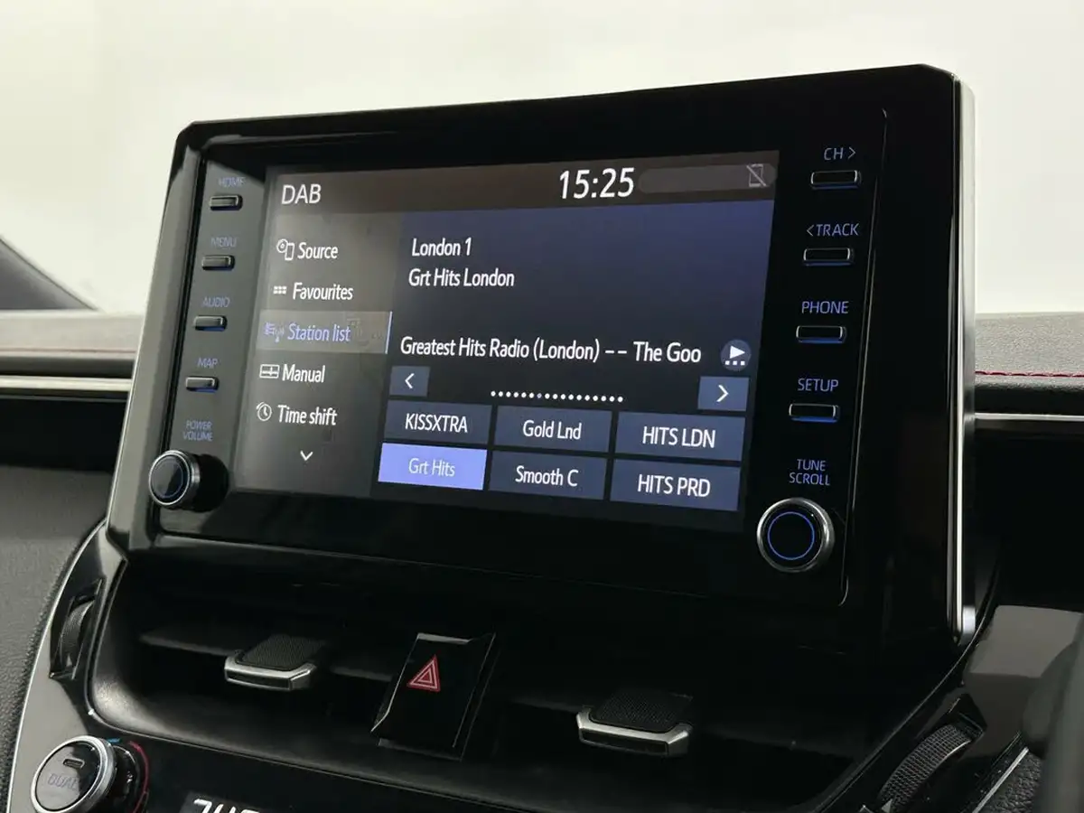 2019-toyota-corolla-18-vvt-i-excel-trk-touring-sports-big-23