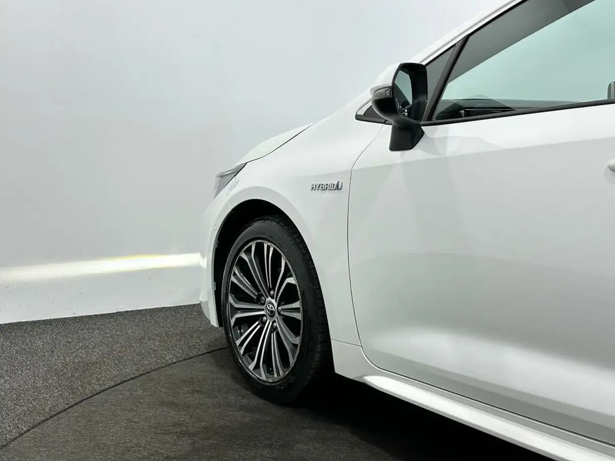 2019-toyota-corolla-18-vvt-i-excel-trk-touring-sports-big-47