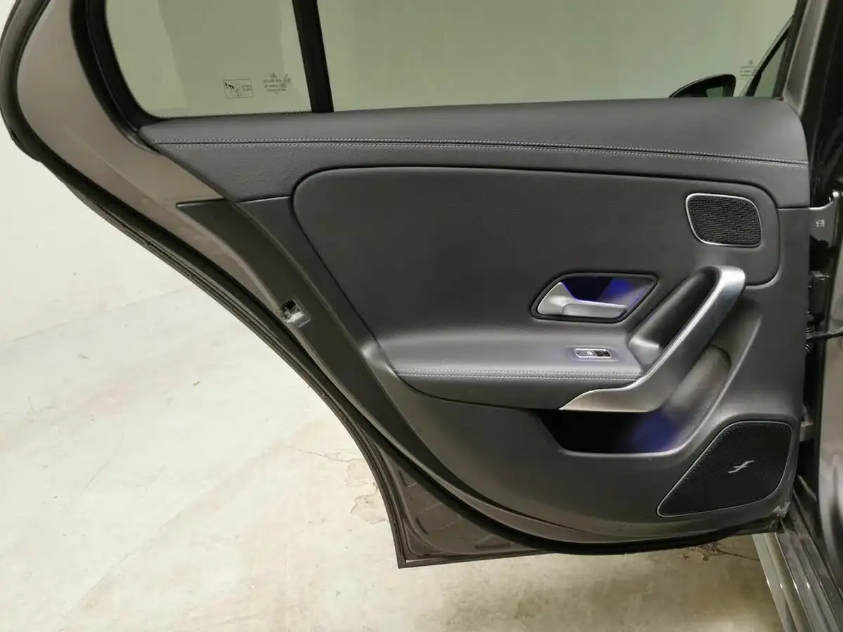 2019-mercedes-benz-a-class-20-a35-amg-premium-plus-hatchback-5d-big-26
