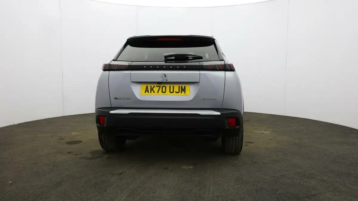 2020-peugeot-2008-suv-e-gt-big-5