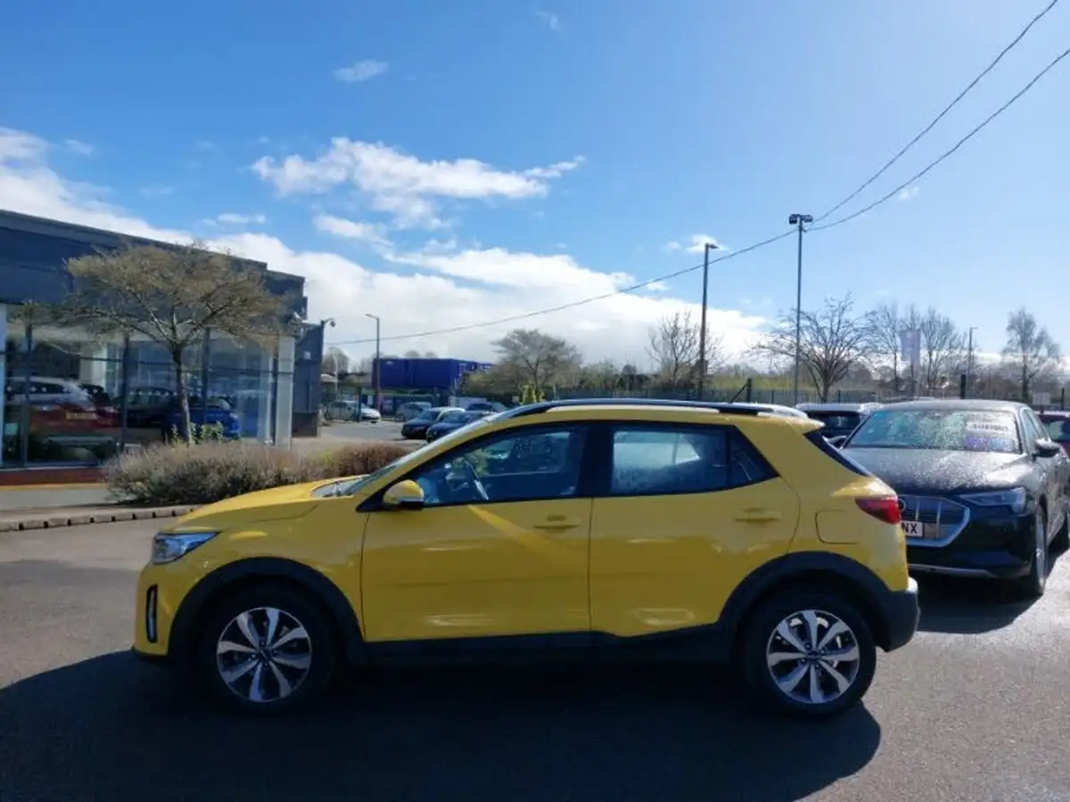 2022-kia-stonic-10-t-gdi-2-dct-big-3