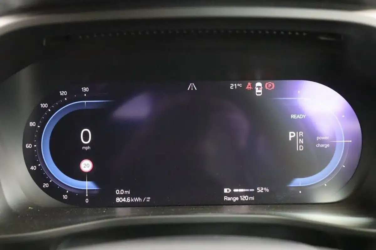 2022-volvo-c40-e-twin-recharge-pro-big-14