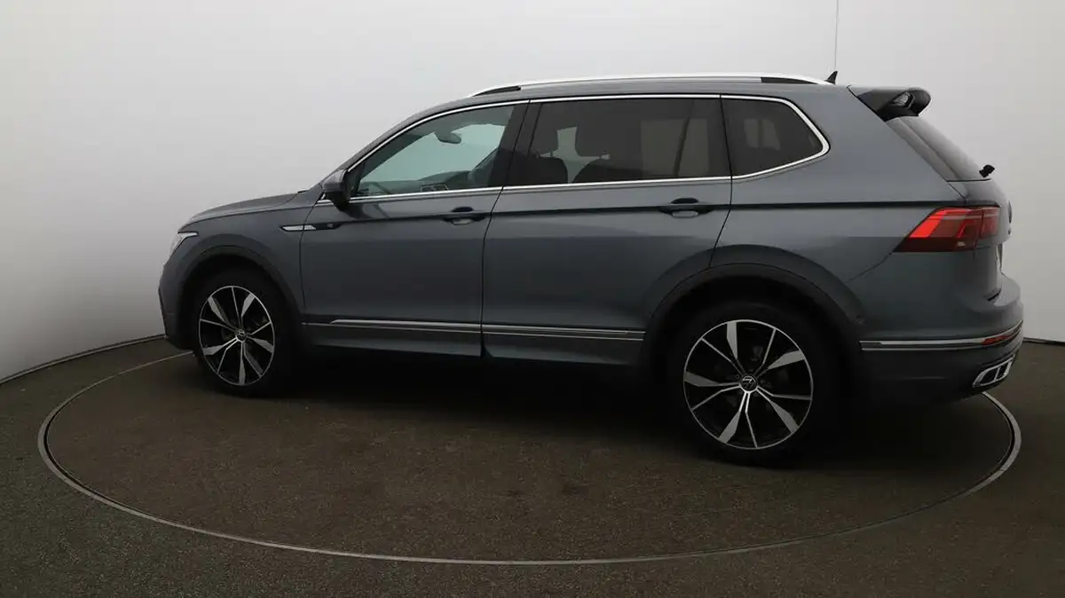2024-volkswagen-tiguan-allspace-15-tsi-r-line-big-47