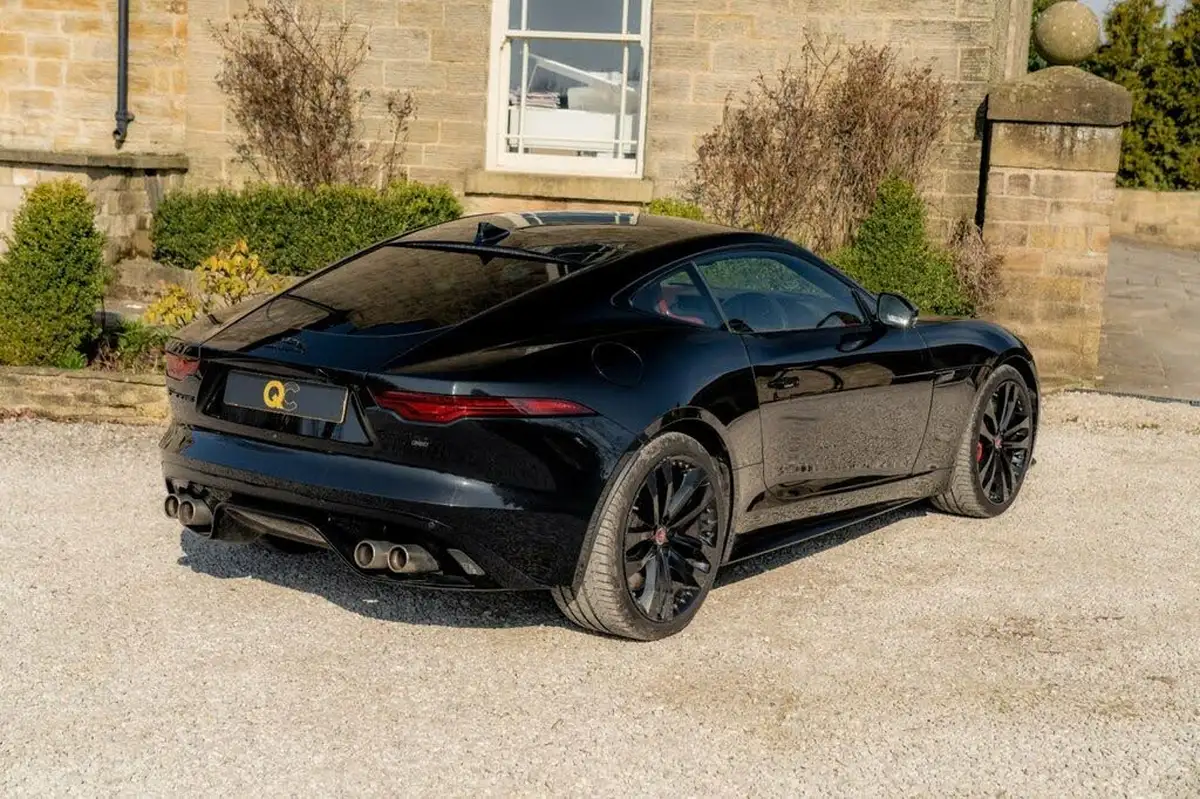 2022-jaguar-f-type-50-v8-p450-r-dynamic-black-awd-coupe-big-16