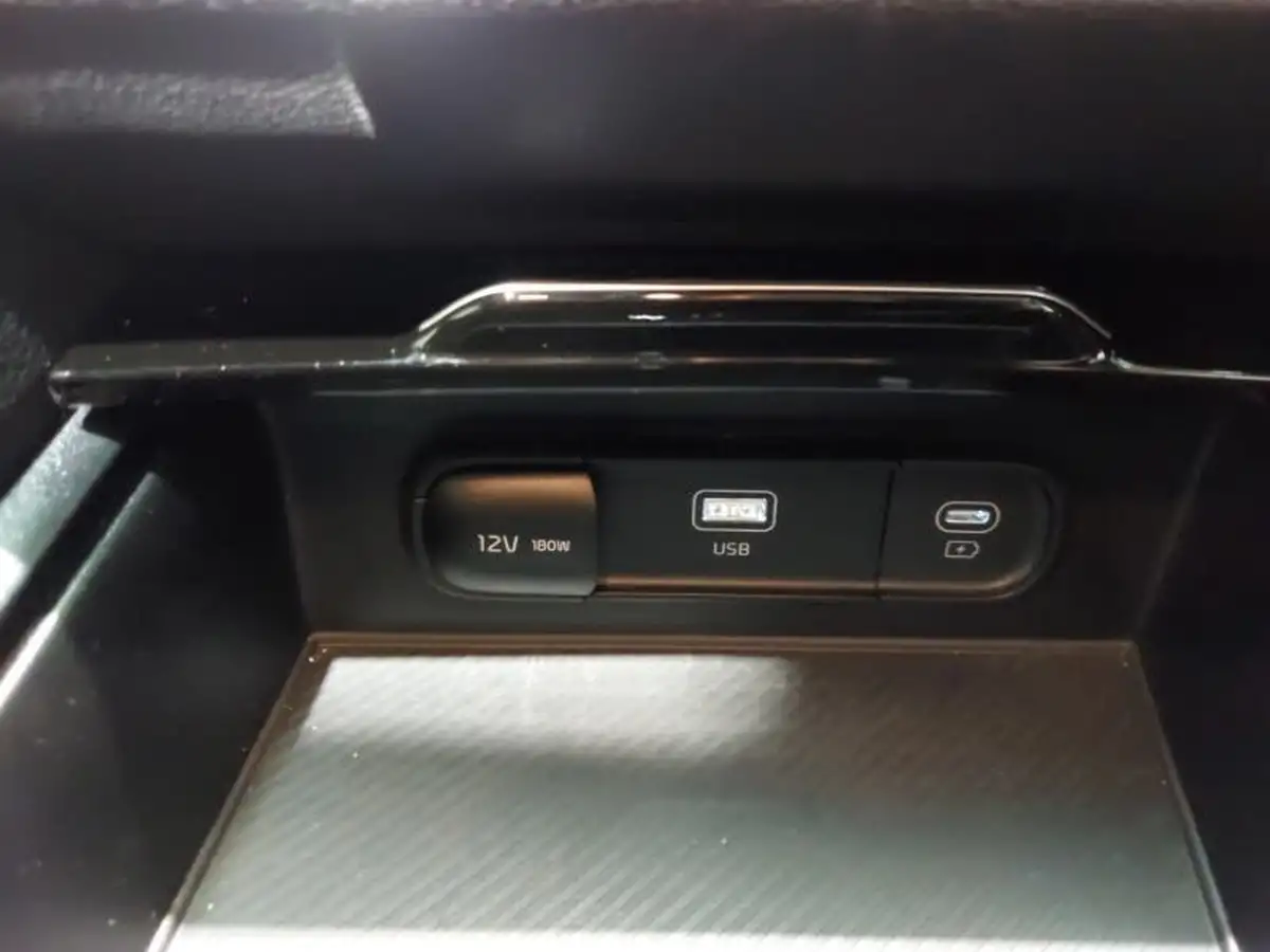 2023-kia-sportage-16-t-gdi-3-226bhp-hev-auto-big-14