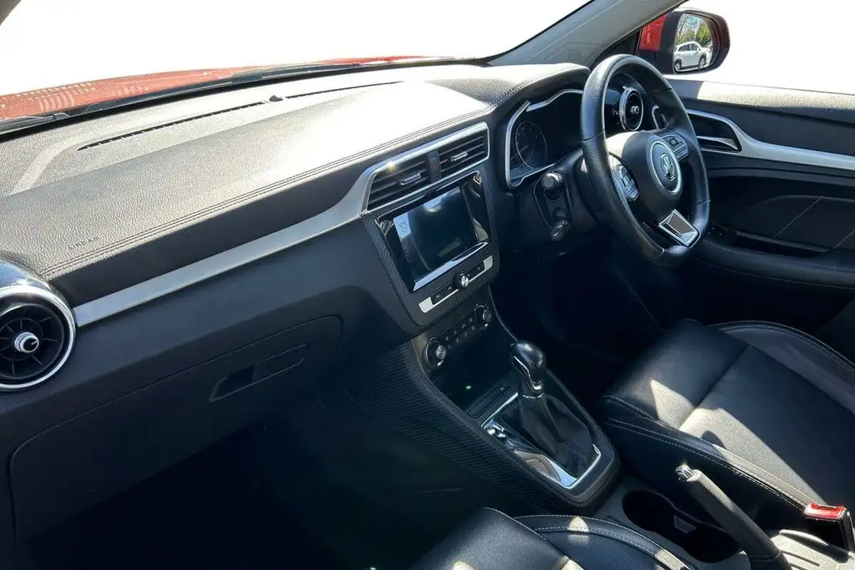 2019-mg-zs-suv-10t-gdi-exclusive-109bhp-big-5