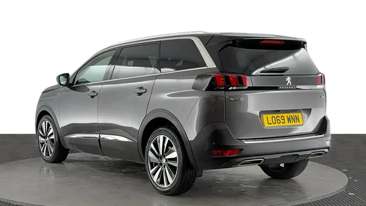 2019-peugeot-5008-suv-12-puretech-gt-line-premium-eat8-big-5