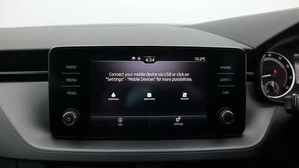 2022-skoda-kamiq-10-tsi-se-109ps-dsg-big-22