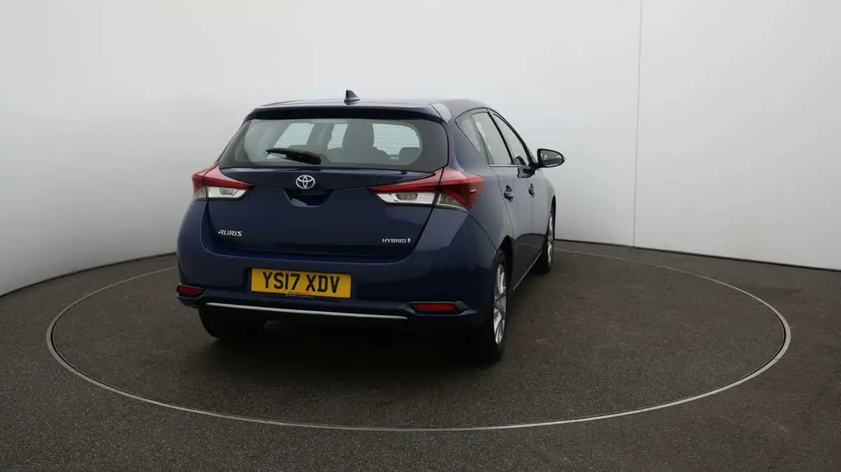 2017-toyota-auris-18-vvt-i-hsd-business-edition-tss-hatchback-big-54
