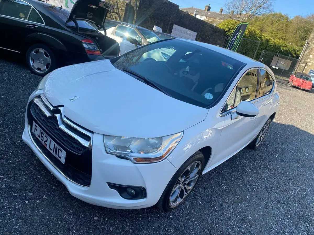 2012-citroen-ds4-16td-dstyle-16hdi-110ps-big-3