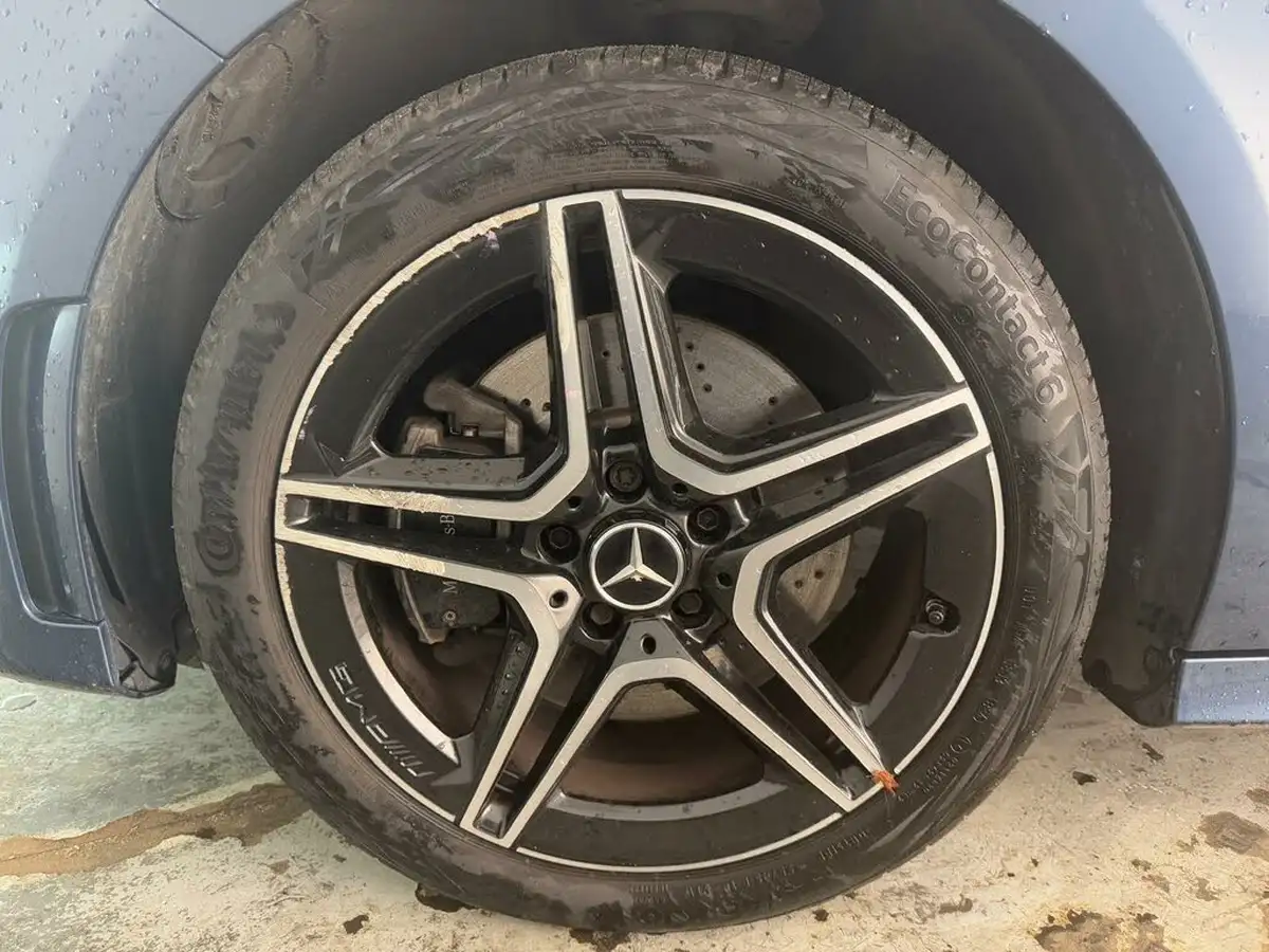 2021-mercedes-benz-a-class-13-a250e-amg-line-edition-saloon-4d-big-36
