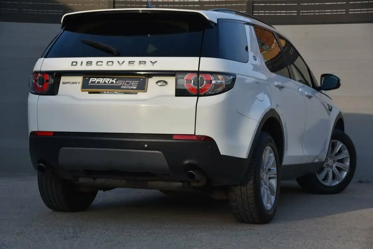 2015-land-rover-discovery-sport-20td4-se-tech-180ps-auto-big-8