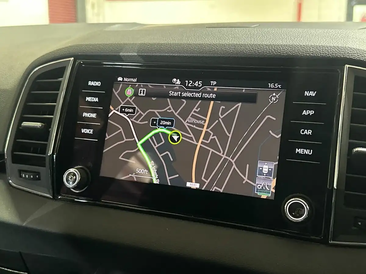 2021-skoda-karoq-15-tsi-se-l-big-12