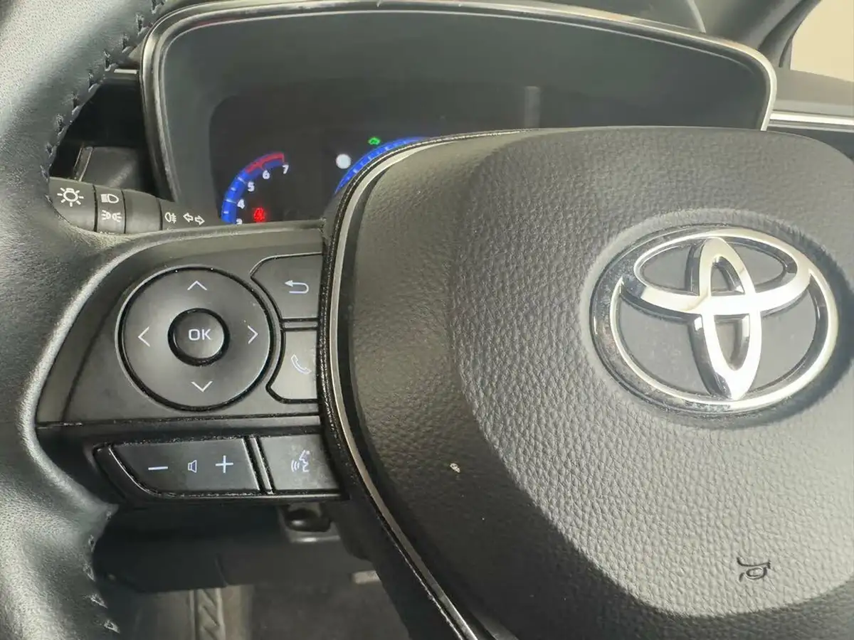 2021-toyota-corolla-18-vvt-i-icon-spare-wheel-hatchback-5d-big-23