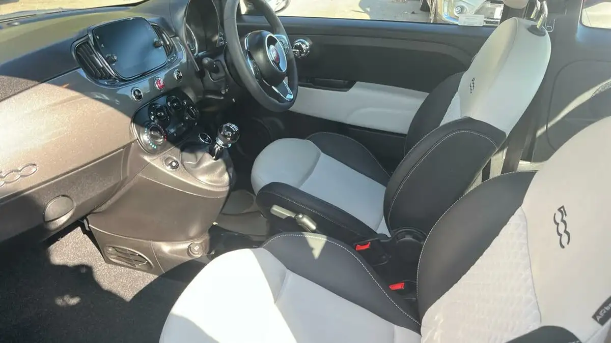 2023-fiat-500-10-dolcevita-big-9