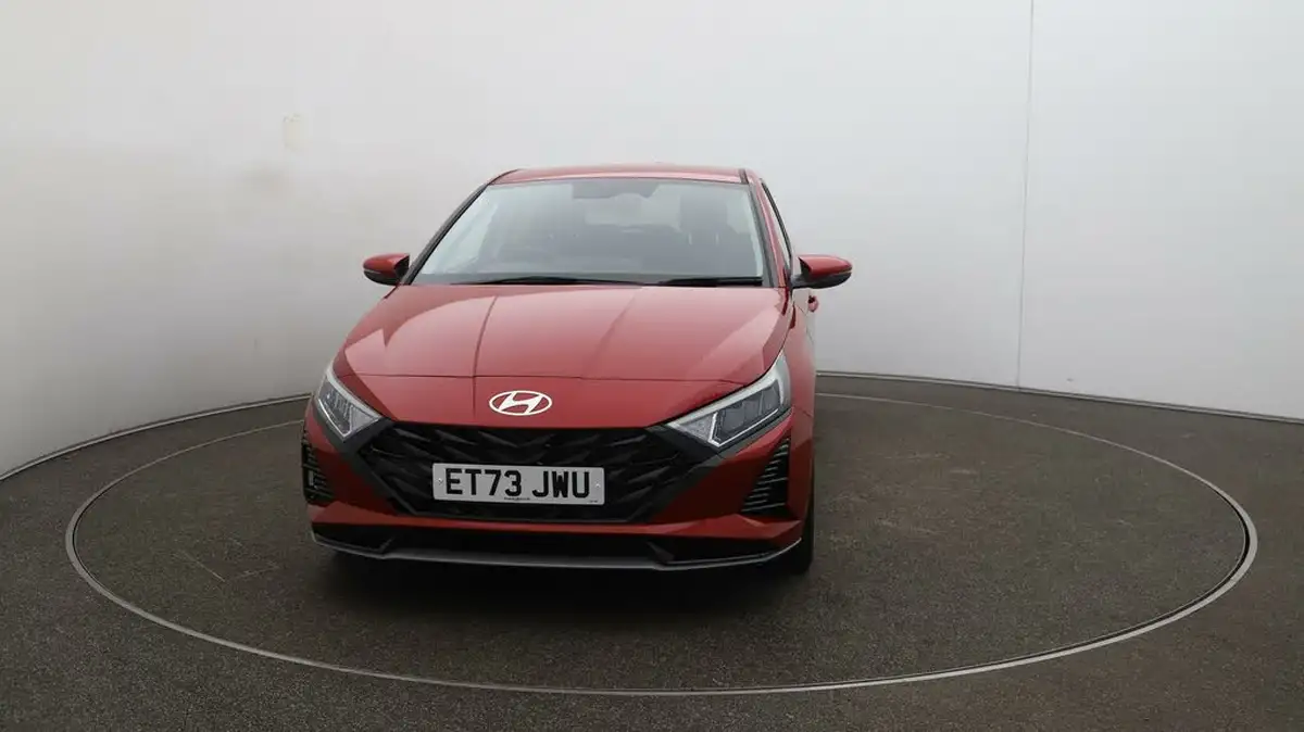 2024-hyundai-i20-10-t-gdi-premium-two-tone-roof-big-37