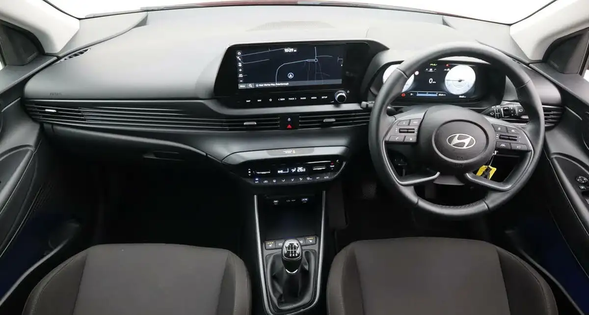 2024-hyundai-i20-10-t-gdi-premium-two-tone-roof-big-13