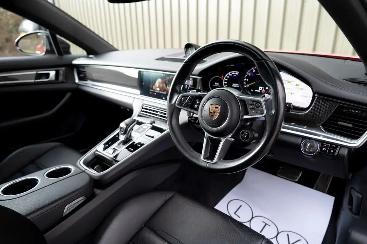 2018-porsche-panamera-29-v6-4-e-hybrid-sport-turismo-big-13