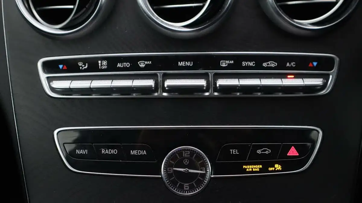 2019-mercedes-benz-c-class-15-c200-amg-line-ss-coupe-2d-big-11