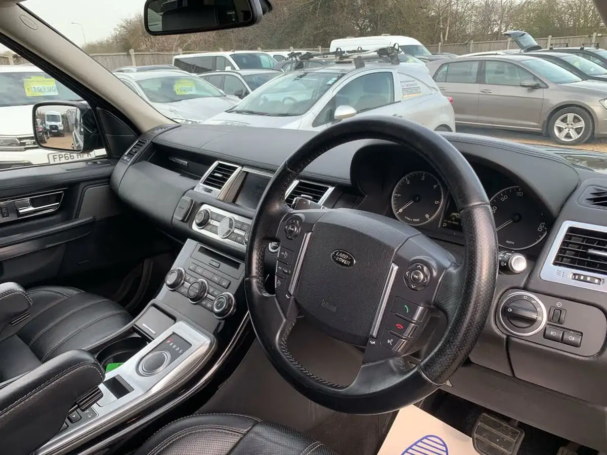 2013-land-rover-range-rover-sport-30tdv6-hse-black-edition-big-12