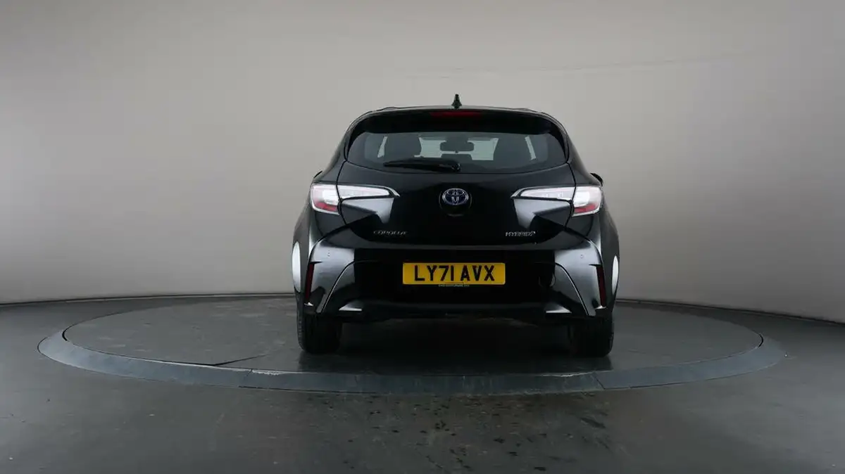 2022-toyota-corolla-18-vvt-i-icon-tech-trk-hatchback-5d-big-6