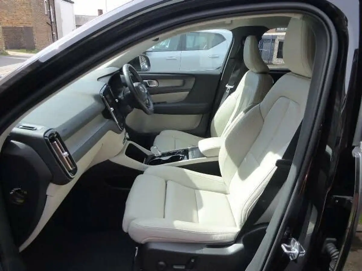 2020-volvo-xc40-20-t4-inscription-pro-big-9