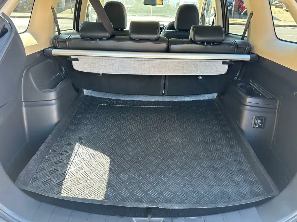 2018-mitsubishi-outlander-20-4hs-phev-5st-big-33