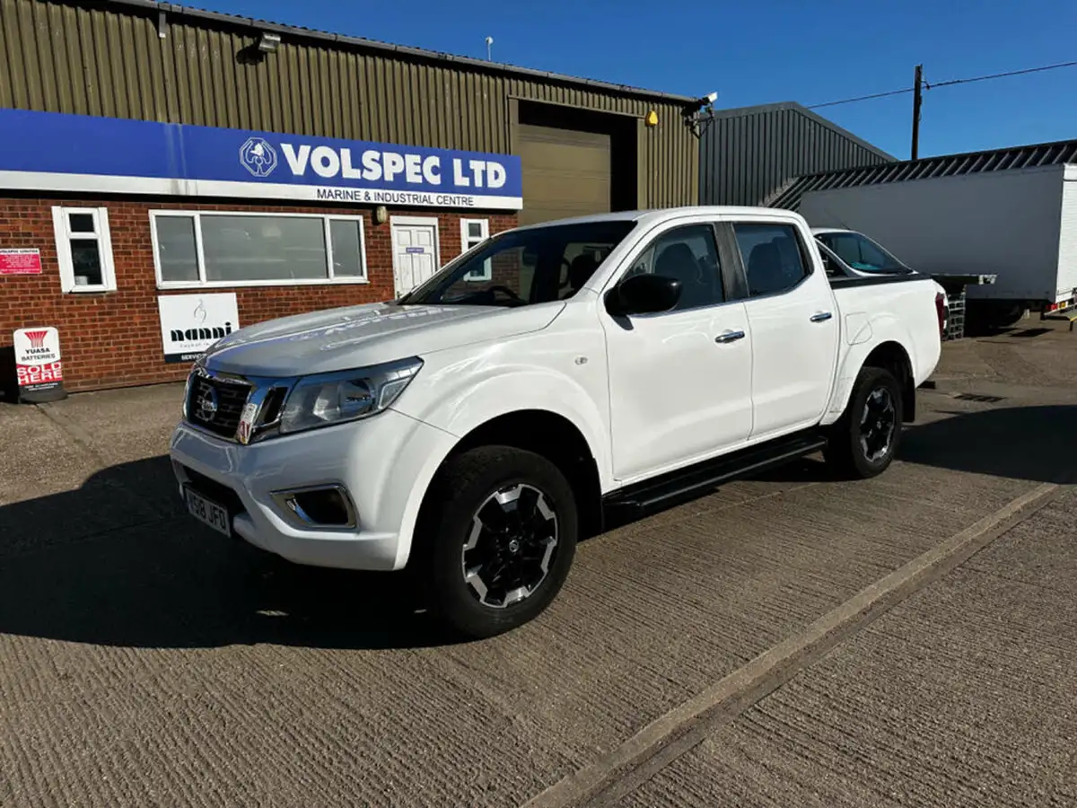 2018-nissan-navara-23dci-acenta-double-big-4