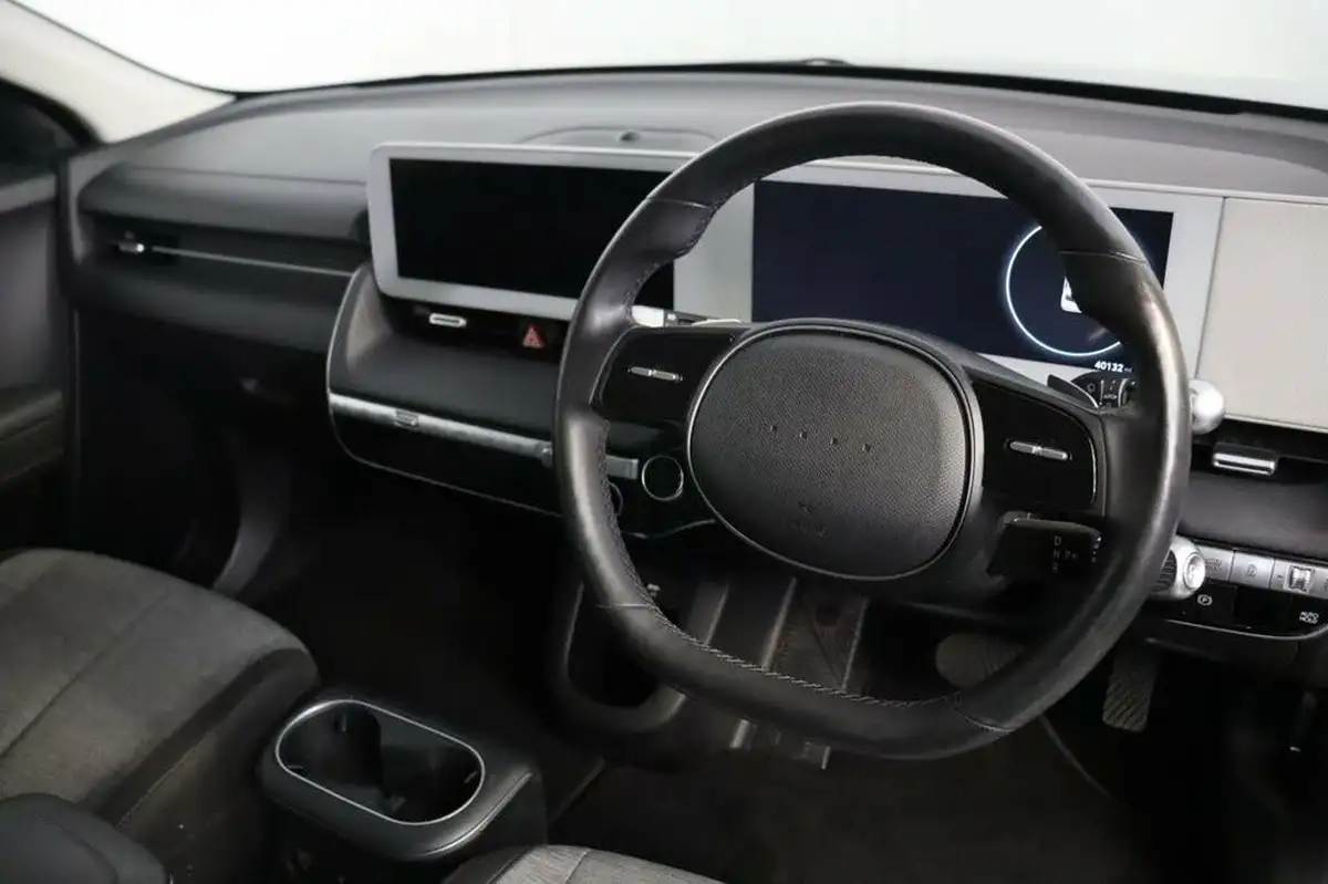 2021-hyundai-ioniq-5-e-premium-217ps-73kwh-rwd-big-26
