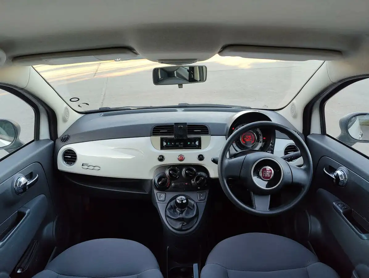 2010-fiat-500-12-pop-big-26
