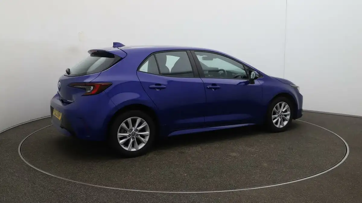2023-toyota-corolla-18-vvt-i-icon-138bhp-hatchback-5d-big-50