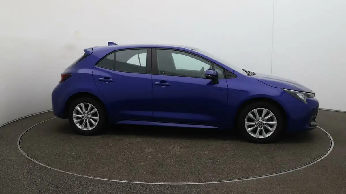 2023-toyota-corolla-18-vvt-i-icon-138bhp-hatchback-5d-big-46