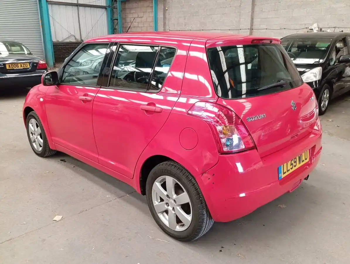 2009-suzuki-swift-15-glx-5d-big-4