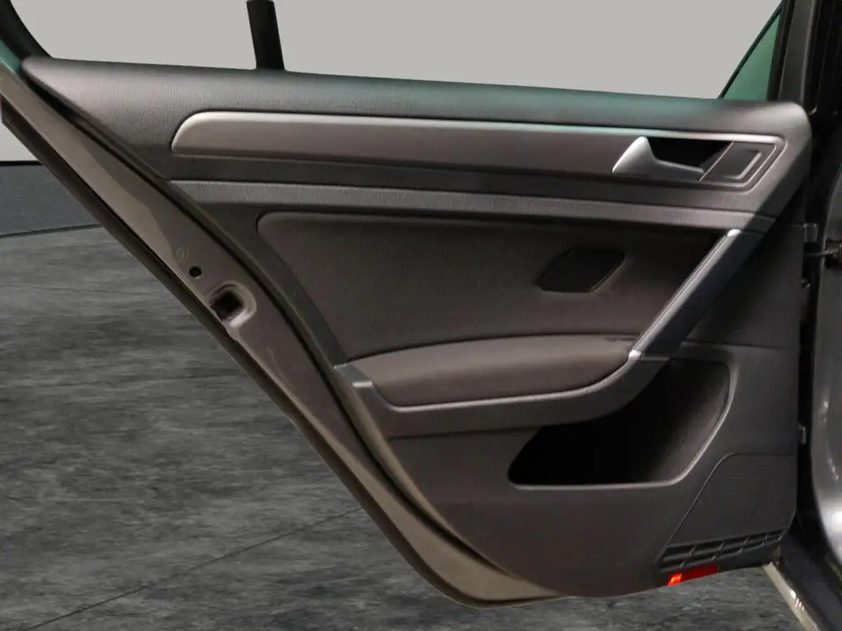 2020-volkswagen-golf-15-tsi-match-edition-130ps-hatchback-big-31