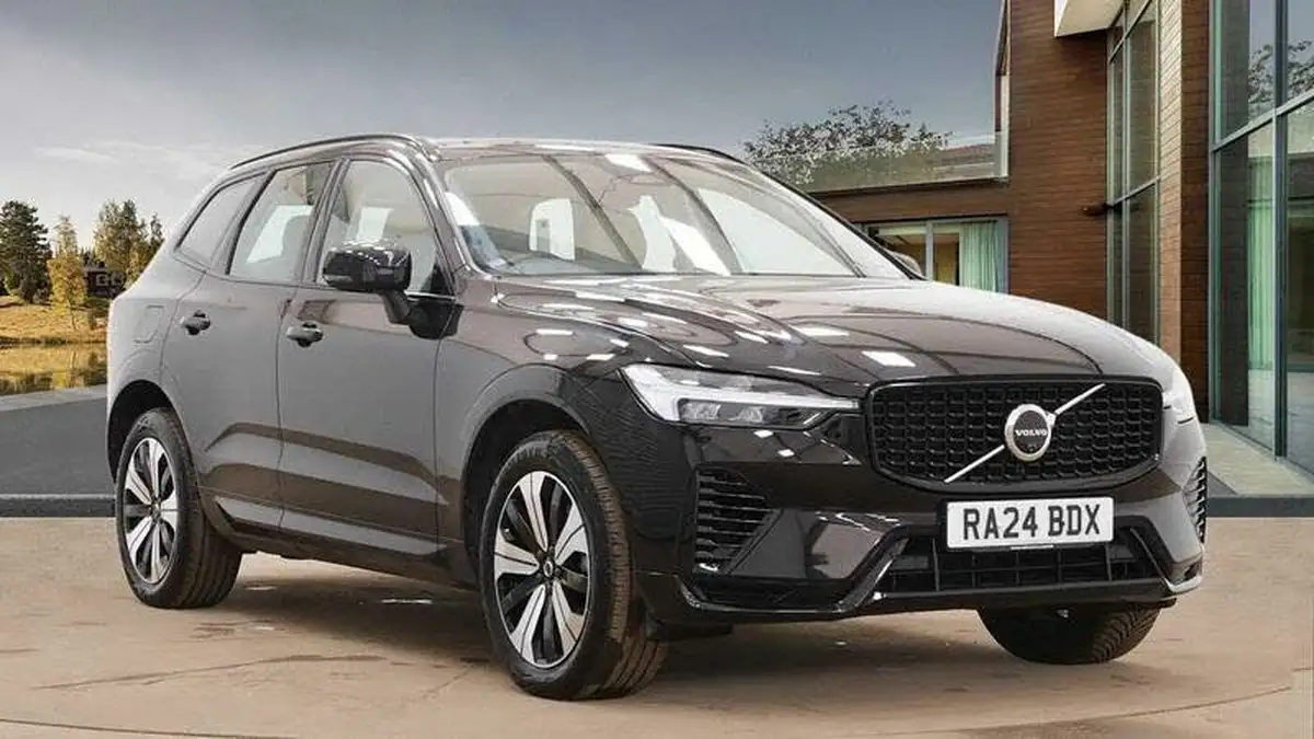 2024-volvo-xc60-20-t6-plus-big-0