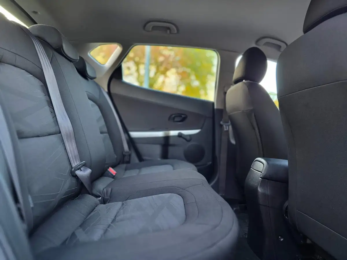 2016-kia-ceed-16crdi-1-hatchback-big-10