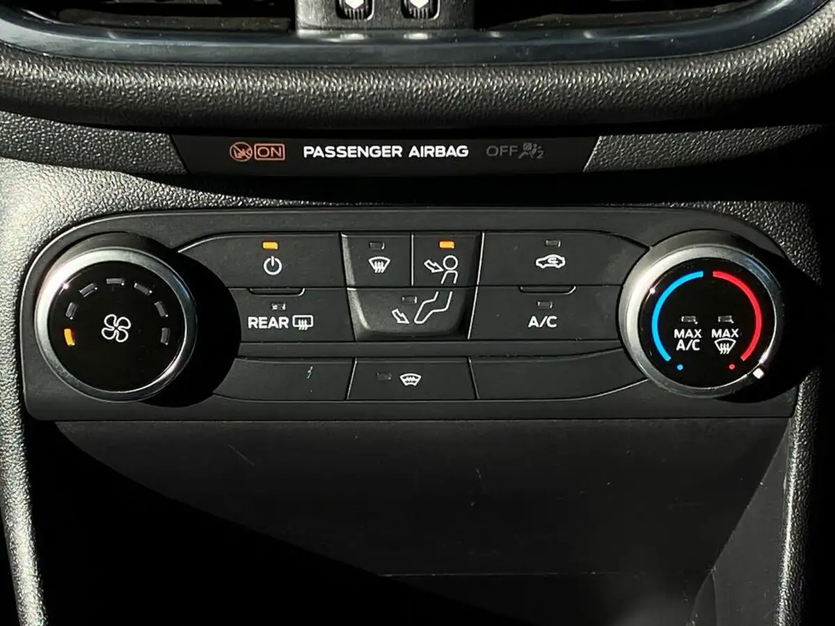 2022-ford-fiesta-10t-titanium-125ps-hybrid-mhev-big-11