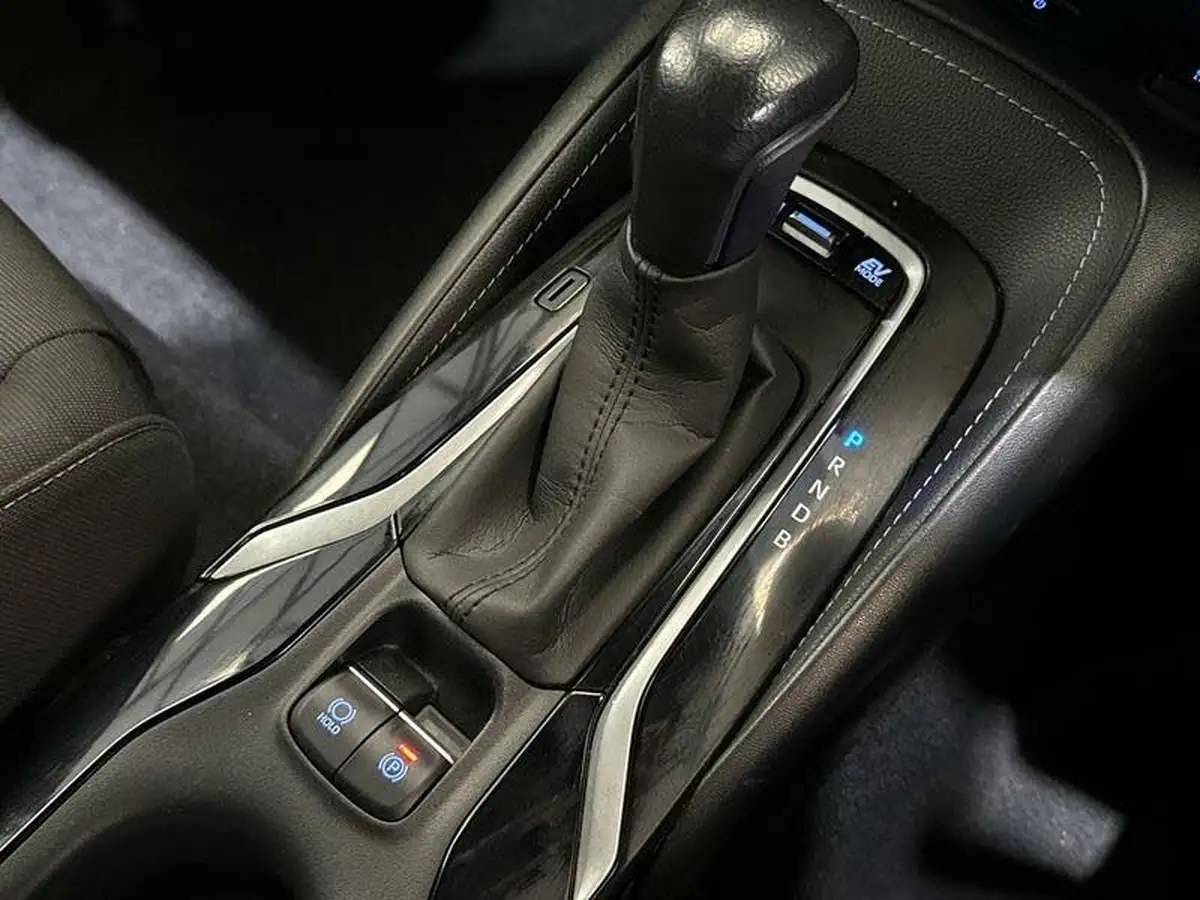 2021-suzuki-swace-18-sz5-big-17