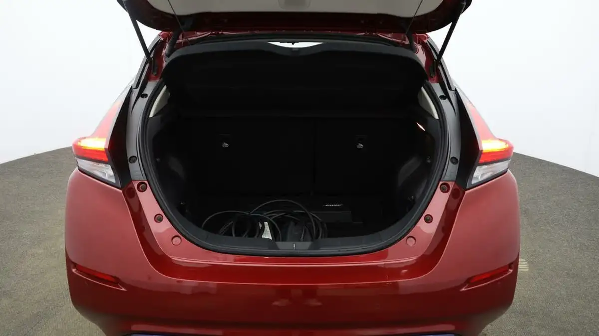 2021-nissan-leaf-e-e-tekna-big-16