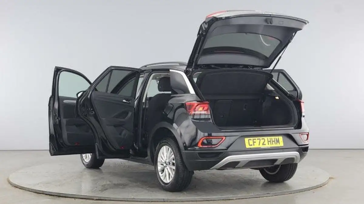 2022-volkswagen-t-roc-15-tsi-life-big-10