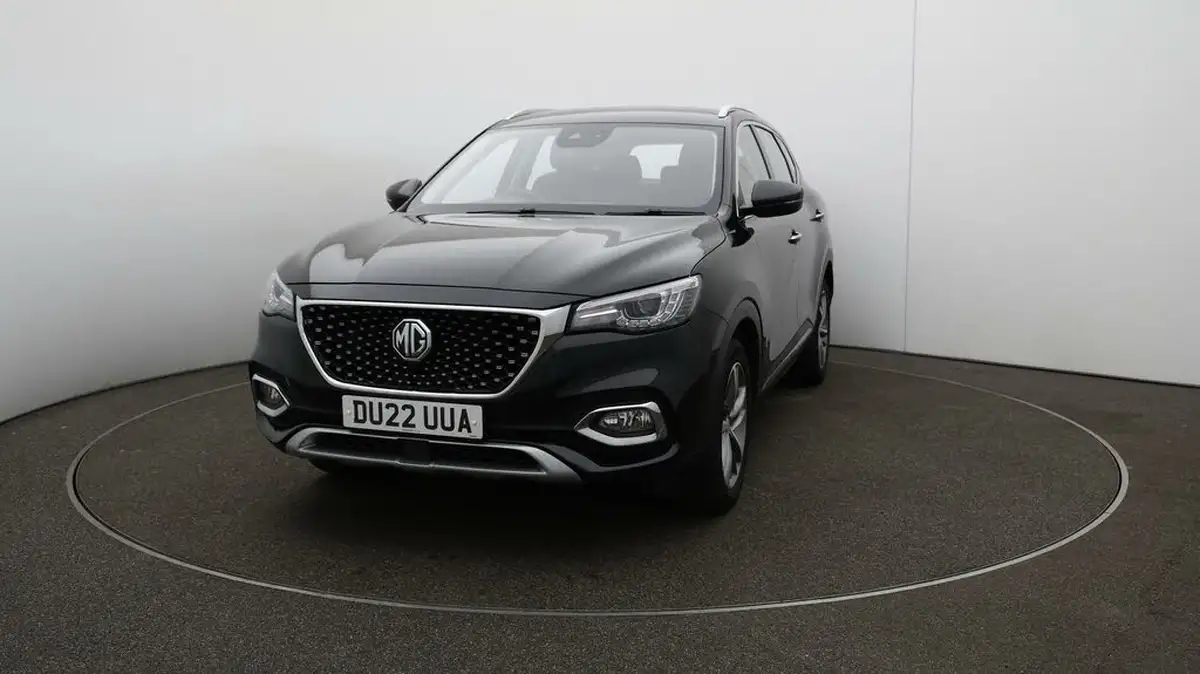 2022-mg-hs-15t-gdi-excite-162ps-big-30