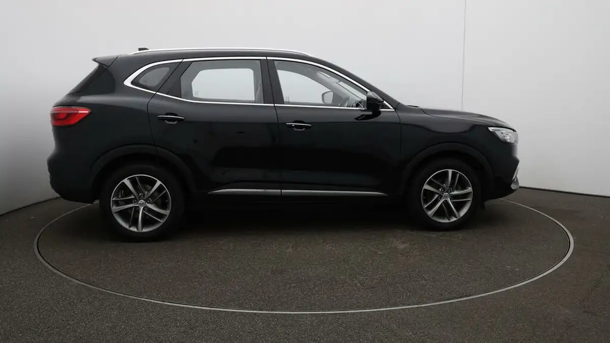 2022-mg-hs-15t-gdi-excite-162ps-big-8