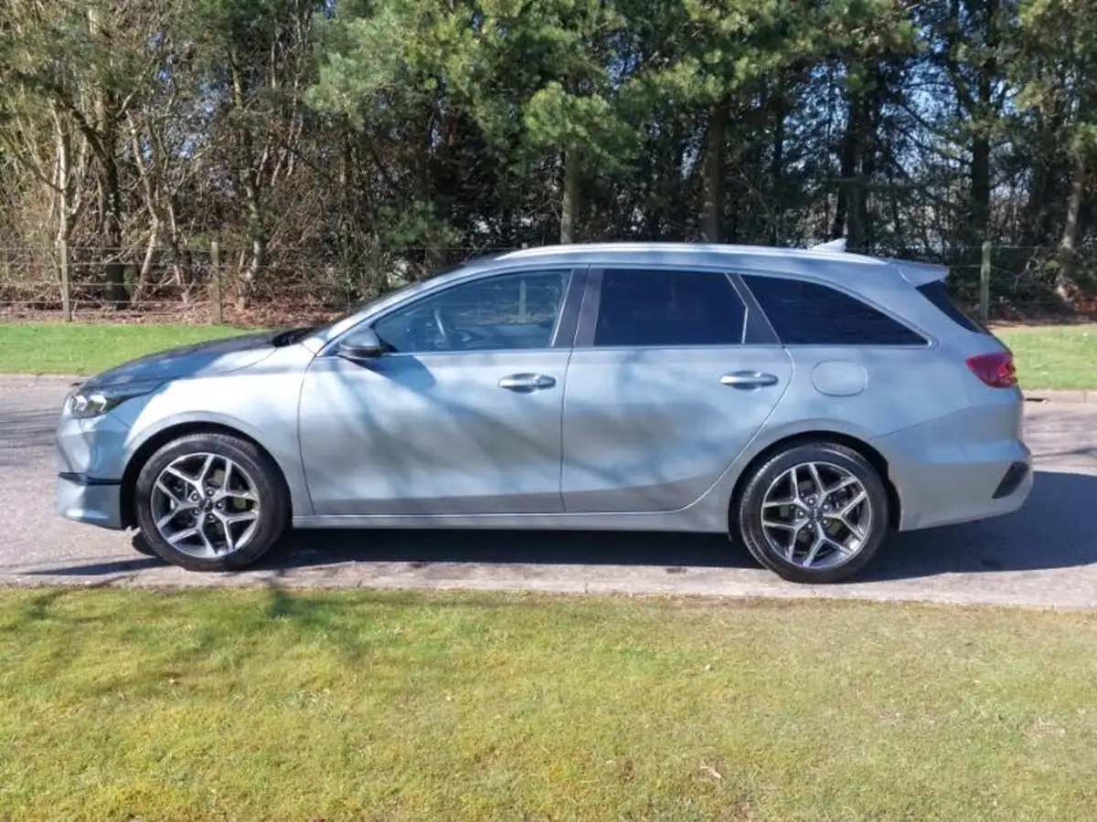 2024-kia-ceed-15-t-gdi-3-sportswagon-dct-big-3