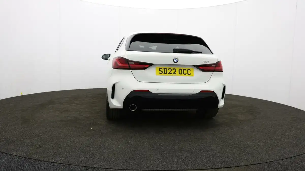 2022-bmw-1-series-15-118i-m-sport-lcp-big-41