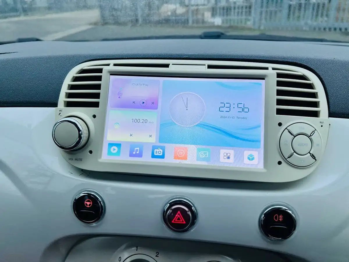2013-fiat-500-12-lounge-dualogic-big-25