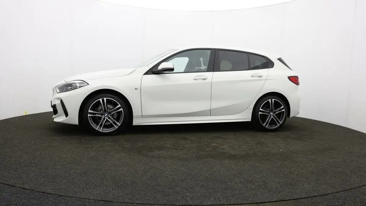 2022-bmw-1-series-15-118i-m-sport-lcp-big-65
