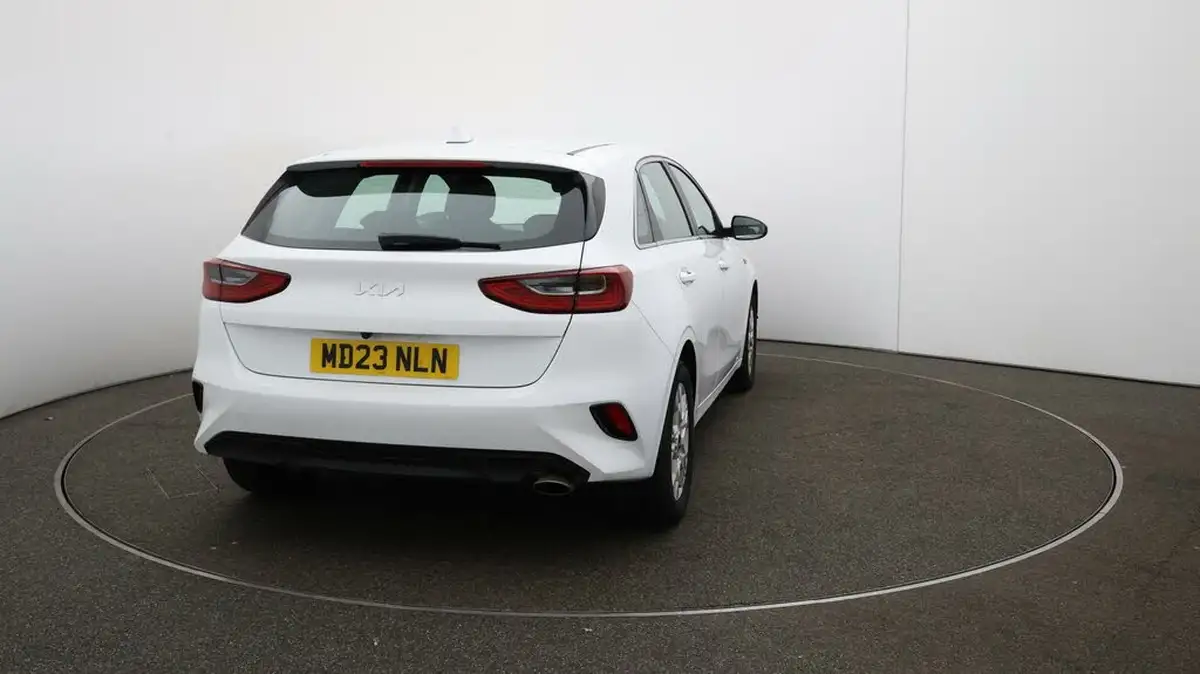 2023-kia-ceed-15-t-gdi-2-158bhp-non-adap-hatchback-big-53