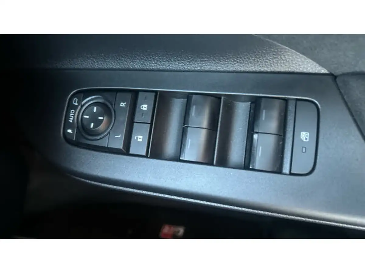 2024-toyota-c-hr-20-vvt-i-gr-sport-220bhp-plug-in-safety-packpremium-pack-big-42